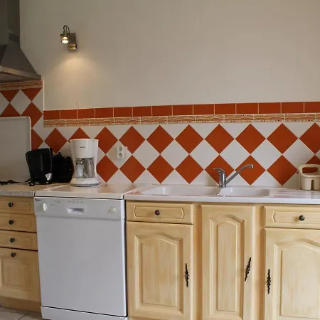 Сasa de vacaciones Maison Avec Jardin Proche Thermes Comprenant Lave-linge Et Lave-vaisselle