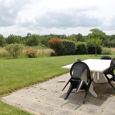 Holiday home Maison Avec Jardin Proche Thermes Comprenant Lave-linge Et Lave-vaisselle - Fr-1-541-47 *